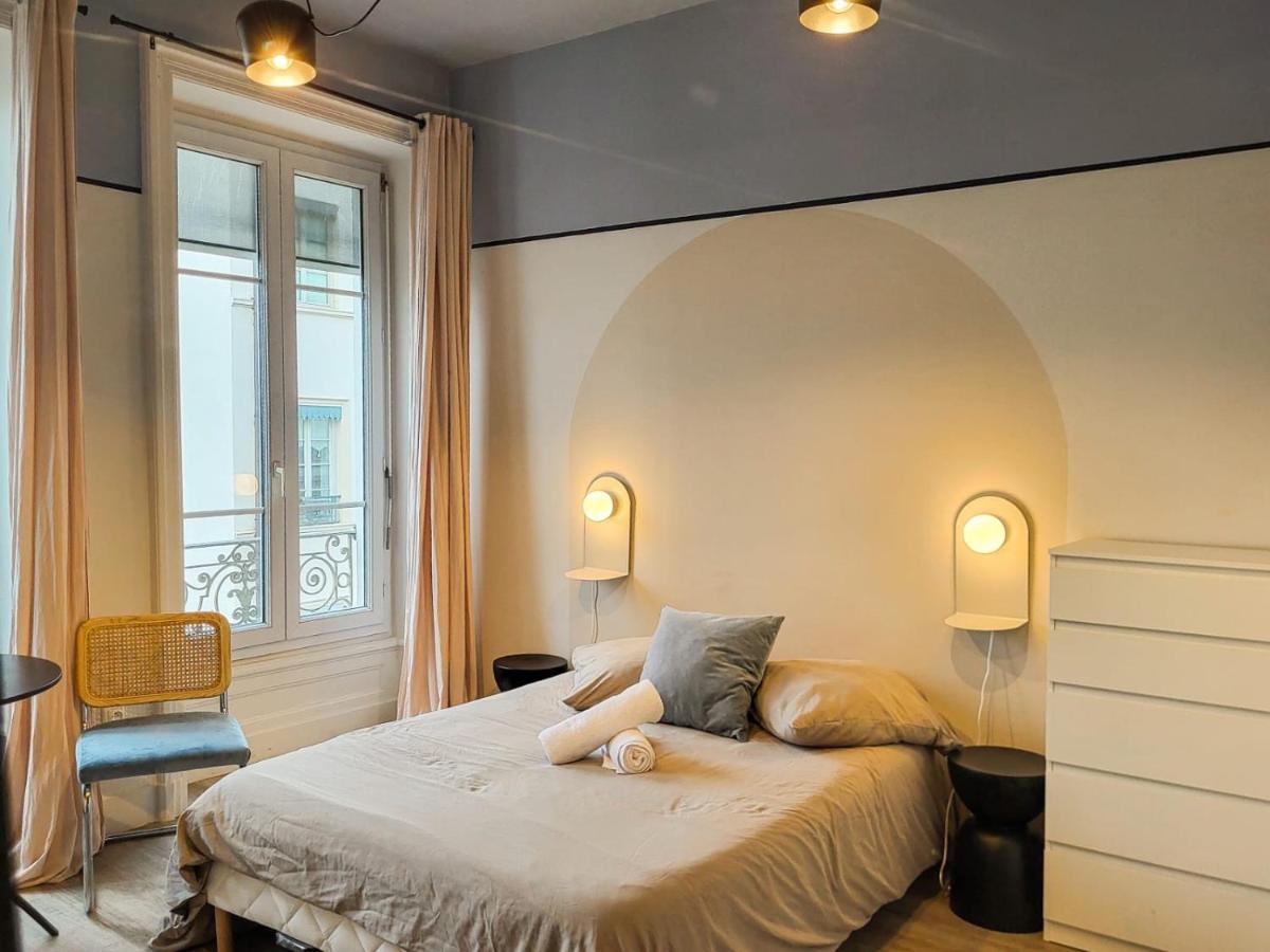 Oxymore Apartment